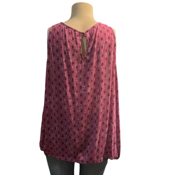 Maurices Lattice Neck Tank Top Size 4X in Pink Ikat Print - Picture 3 of 13